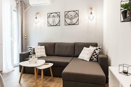 Cozy Studio 50M From Sea Athens Exterior photo